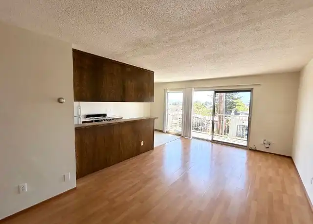 Property at 1400 Solano Ave Unit 9, Albany, CA, 94706, 1 bed, 1 bath, [object Object]