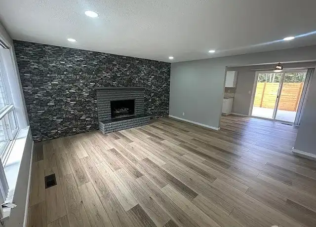 Property at 15216 22nd Pl W, Lynnwood, WA, 98087, 3 beds, 1 bath, [object Object]