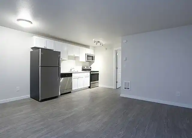 Property at Azure Apartments - 115 Bloomington Ave, Bremerton, WA, 98312, 1 bed, 1 bath, [object Object]