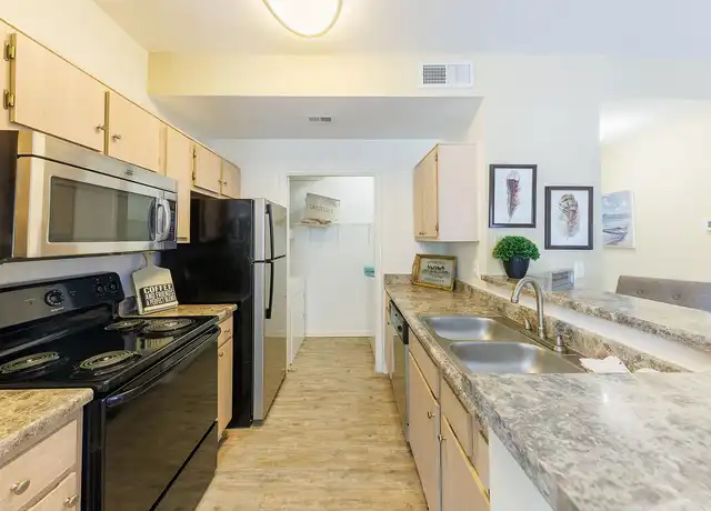 Property at The Lexington - 2620 Lejuene Dr, Biloxi, MS, 39531, 1-3 bed, 1-2 bath, [object Object]