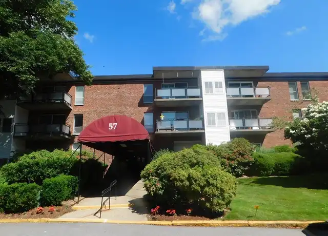 Property at 57 Broadlawn Park #24, Chestnut Hill, MA, 02467, 1 bed, 1 bath, [object Object]