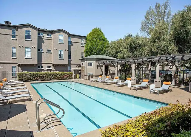 Photo of 2111 Kawana Springs Rd, Santa Rosa, CA 95404