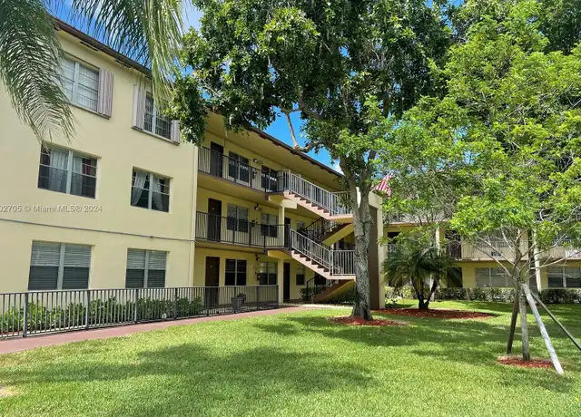 Property at 150 SW 134th Way Unit 304R, Pembroke Pines, FL, 33027, 2 beds, 1.5 baths, [object Object]
