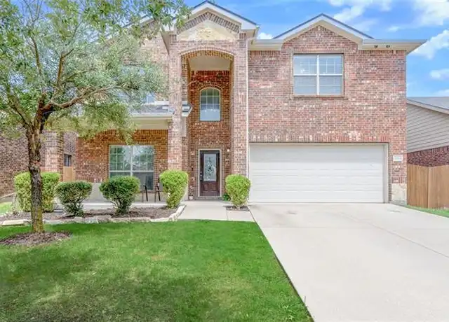 Property at 2026 Sterling Gate Dr, Heartland, TX, 75126, 5 beds, 3 baths, [object Object]