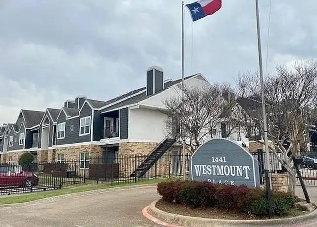 Property at Westmount Place Apartments - 1441 Westmount Ave, Dallas, TX, 75211, 1 bed, 1 bath, [object Object]