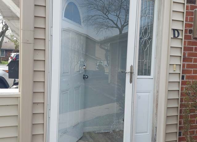 Photo of 207 Emerson Ct Unit D, Bloomingdale, IL 60108