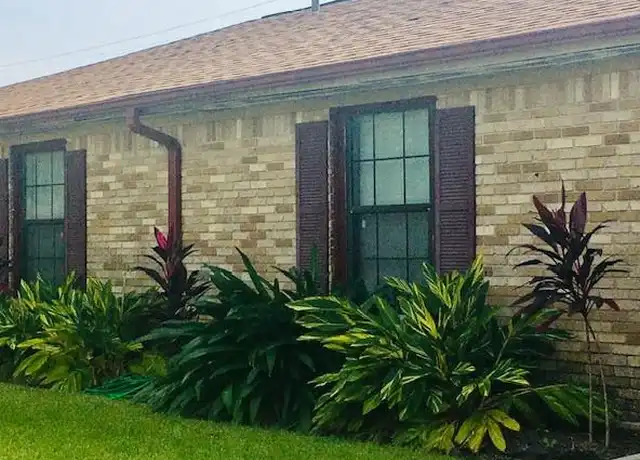 Property at 9642 Intervale St, Houston, TX, 77075, 2 beds, 1 bath, [object Object]