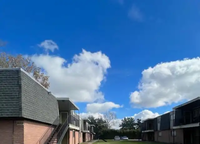 Property at 1010 N 5th St, Beaumont, TX, 77701, 2 beds, 1 bath, [object Object]