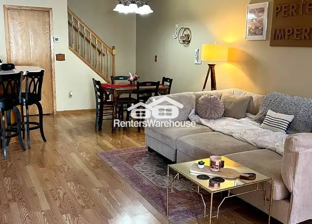 Property at 9283 Troon Ct, Saint Paul, MN, 55125, 2 beds, 1.5 baths, [object Object]