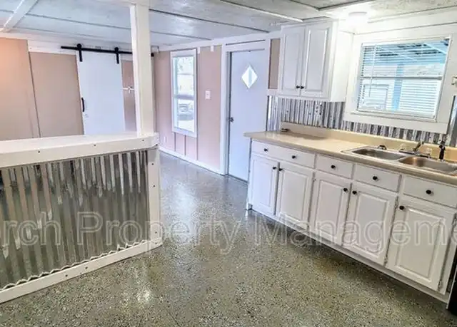 Property at 7318 Hayward Ave Unit 3, Pensacola, FL, 32526, 2 beds, 1 bath, [object Object]