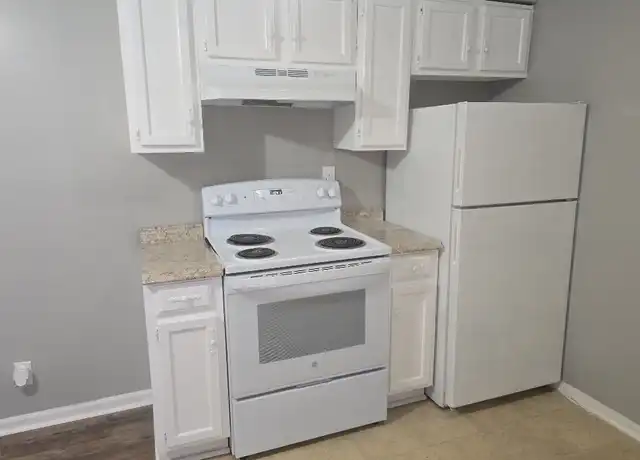 Property at 1582 Martha Ct, Lexington, KY, 40505, 2 beds, 1 bath, [object Object]