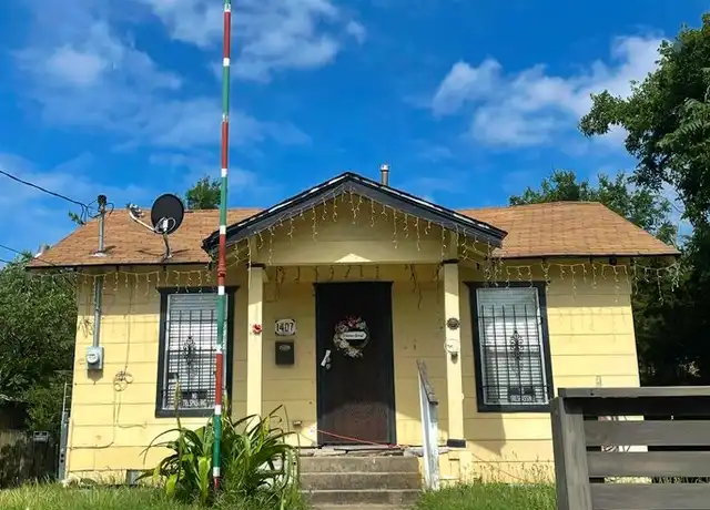Property at 1407 S Denley Dr, Dallas, TX, 75216, 3 beds, 1 bath, [object Object]