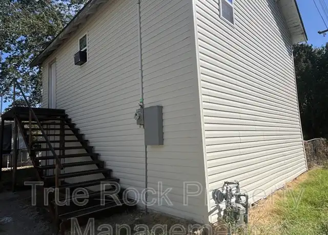Property at 405 W 10th St, Ada, OK, 74820, 1 bed, 1 bath, [object Object]