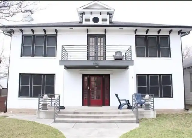 Property at 5901 Belmont Ave, Dallas, TX, 75206, 1 bed, 1 bath, [object Object]