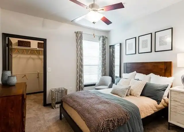 Property at 1930 Kingsley Dr Unit 02214, Pearland, TX, 77584, 1 bed, 1 bath, [object Object]