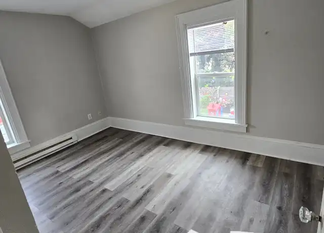 Property at 608 Otter Ave Unit A, Oshkosh, WI, 54901, 3 beds, 1 bath, [object Object]