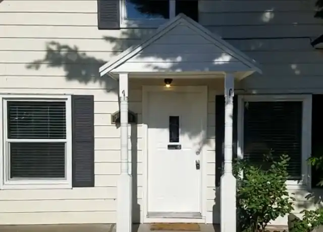 Property at 2503 Oakes Ave, Everett, WA, 98201, 3 beds, 1 bath, [object Object]