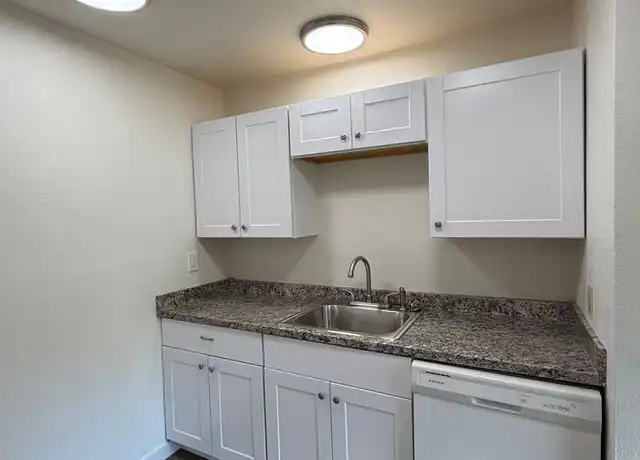 Property at 419 Queen Ave Unit A5, Hoquiam, WA, 98550, 2 beds, 1 bath, [object Object]