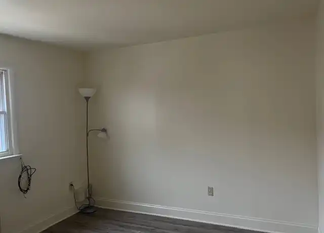 Property at 120 W Main St Unit 4, Mechanicsburg, PA, 17055, 1 bed, 1 bath, [object Object]