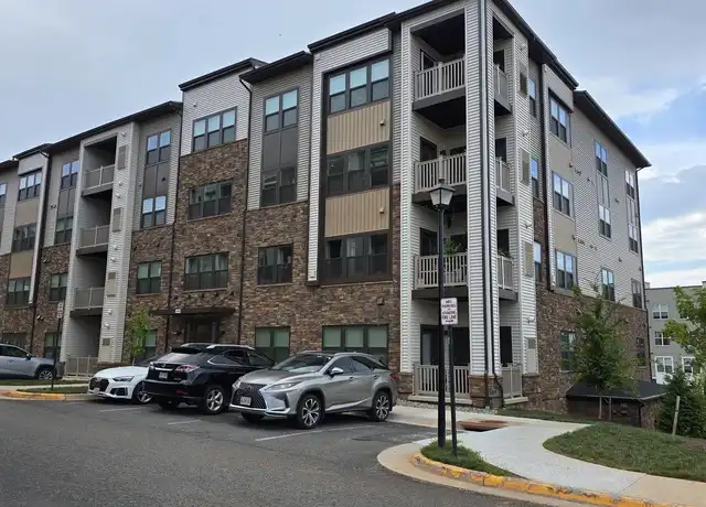 Property at 46294 Mount Milstead Ter Unit 305, Sterling, VA, 20164, 3 beds, 2 baths, [object Object]
