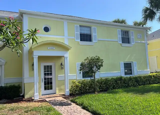 Property at 205 Pompano Dr SE Unit D, Saint Petersburg, FL, 33705, 2 beds, 2 baths, [object Object]