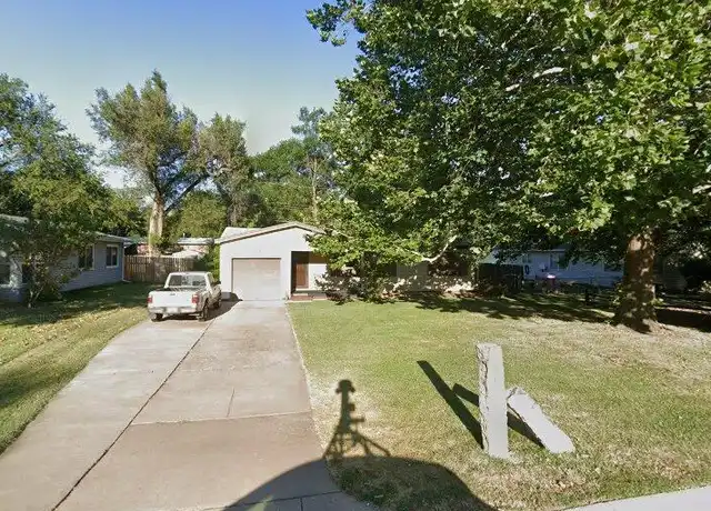 Property at 1612 Lawndale Ave, El Dorado, KS, 67042, 3 beds, 2 baths, [object Object]