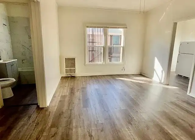 Property at New Remodeled Studios - 138 S Westmoreland Ave, Los Angeles, CA, 90004, 0 beds, 1 bath, [object Object]