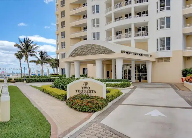 Property at 808 Brickell Key Dr #1603, Miami, FL, 33131, 1 bed, 1.5 baths, [object Object]