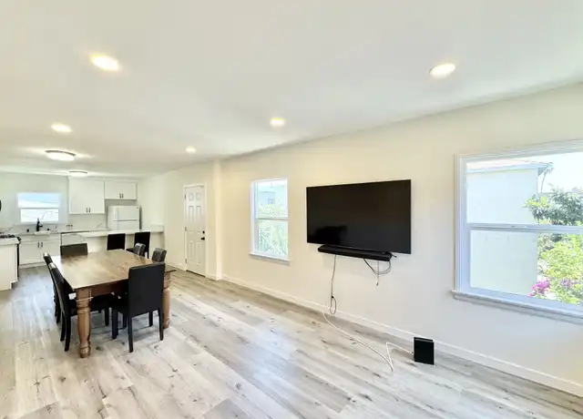Property at 2017 S Shenandoah St, Los Angeles, CA, 90034, 2 beds, 1 bath, [object Object]
