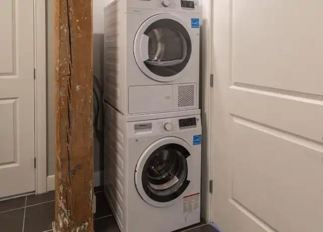 Property at 850 Lawrence St, Lowell, MA, 01852, 1 bed, 1 bath, [object Object]