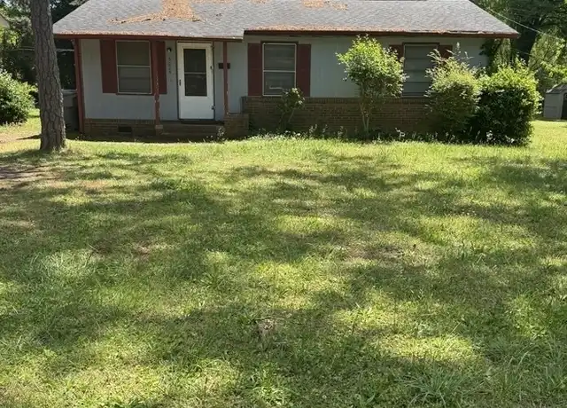 Property at 3025 Stancill Pl, Charlotte, NC, 28205, 3 beds, 2 baths, [object Object]