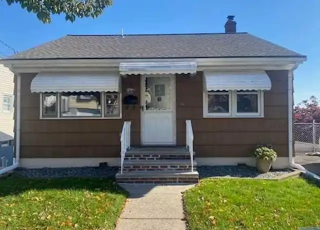 Property at 707 5th St, Carlstadt, NJ, 07072, 3 beds, 2 baths, [object Object]