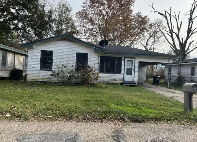 Property at 398 Sunset Dr, Lafayette, LA, 70501, 3 beds, 1 bath, [object Object]