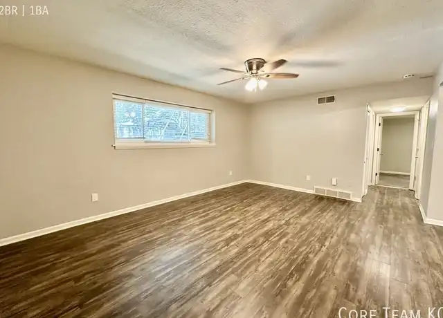 Property at 703 E 40th St Unit 8, Kansas City, MO, 64110, 2 beds, 1 bath, [object Object]
