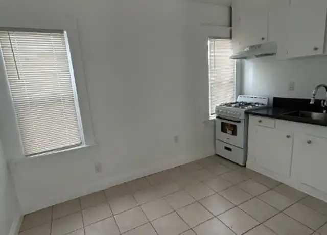 Property at 1430 Cherry Ave Unit 10, Long Beach, CA, 90813, 1 bed, 1 bath, [object Object]