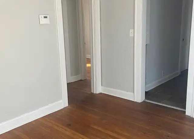 Property at 3315 E 52nd St, Kansas City, MO, 64130, 2 beds, 1 bath, [object Object]
