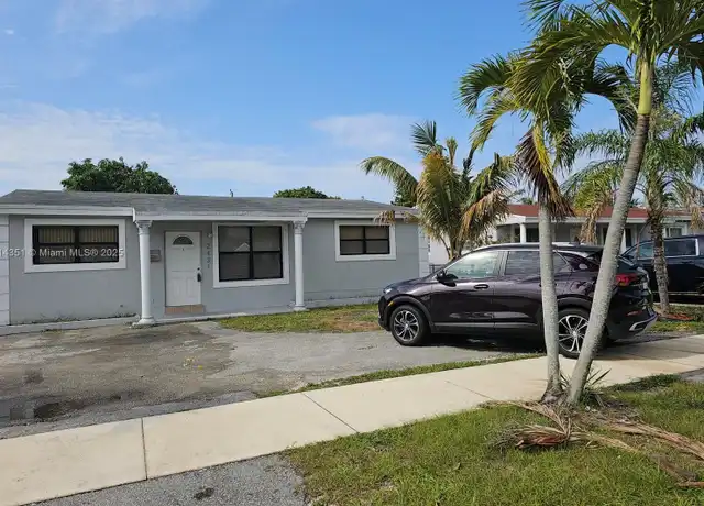 Property at 2431 Liberty St, Hollywood, FL, 33020, 2 beds, 1 bath, [object Object]