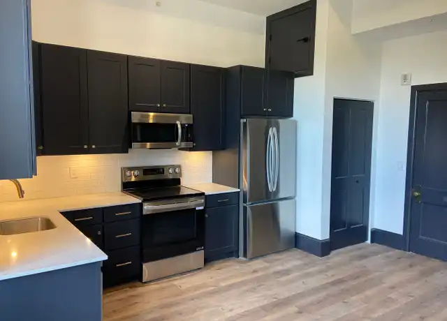 Property at 400 Northampton St Unit 202, Easton, PA, 18042, 1 bed, 1 bath, [object Object]
