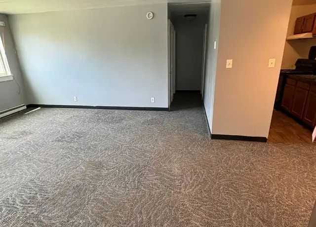 Property at 204 Middlebury St, Elkhart, IN, 46516, 1 bed, 1 bath, [object Object]