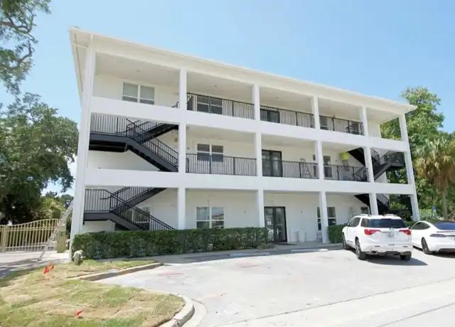 Property at 185 Brooks St SE Unit C, Fort Walton Beach, FL, 32548, 3 beds, 3 baths, [object Object]
