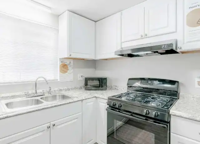 Property at 1194 Kristen Cv, Atlanta, GA, 30349, 1 bed, 1 bath, [object Object]