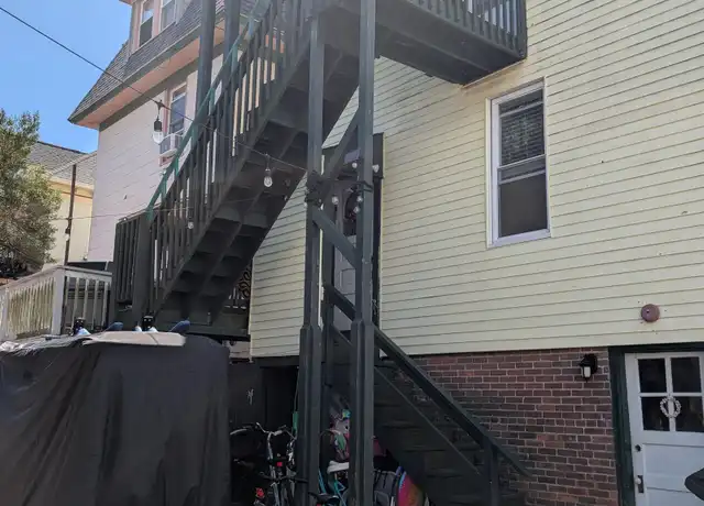 Property at 509 E 4th St Unit 3, Ocean City, NJ, 08226, 1 bed, 1 bath, [object Object]