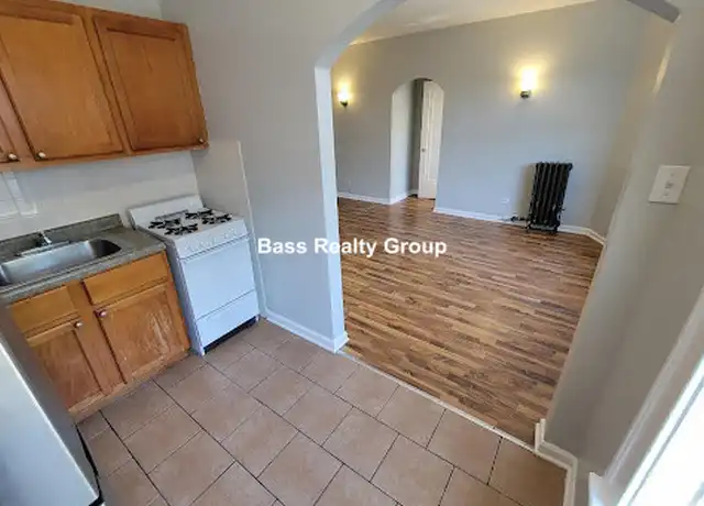 Property at 1719 W Estes Ave Unit 107, Chicago, IL, 60626, 0 beds, 1 bath, [object Object]