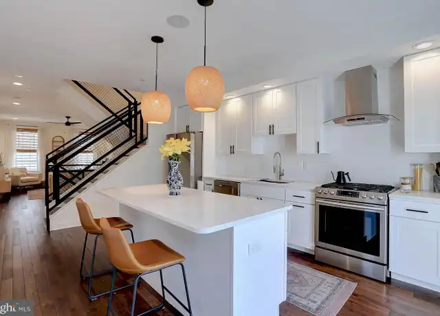 Property at 107 W Ropewalk Ln, Baltimore, MD, 21230, 3 beds, 3 baths, [object Object]