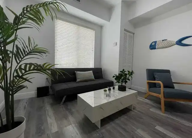Property at Oviedo Avenue 29 - Oviedo Ave Unit 1056534P, Coral Gables, FL, 33134, 2 beds, 1 bath, [object Object]