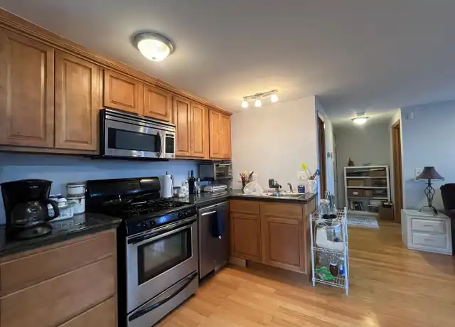 Property at 1098 Lexington Pkwy N #3, Saint Paul, MN, 55103, 1 bed, 1 bath, [object Object]