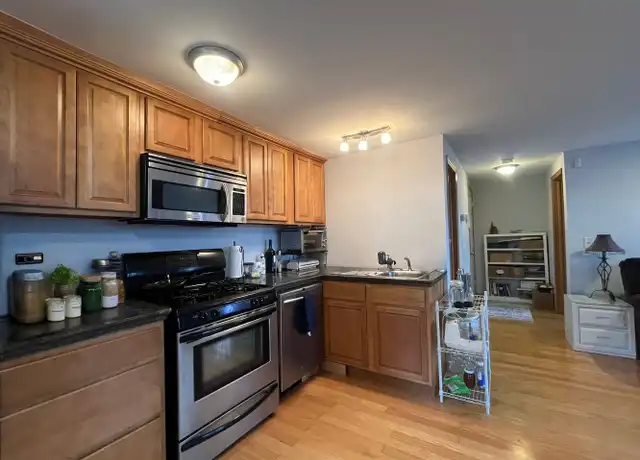 Property at 1098 Lexington Pkwy N #3, Saint Paul, MN, 55103, 1 bed, 1 bath, [object Object]