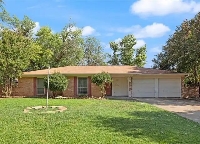 Property at 1003 Chamblee Ct, Arlington, TX, 76014, 3 beds, 2 baths, [object Object]