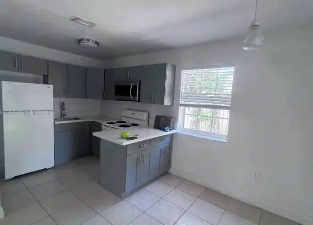 Property at 1605 NW 127th St, North Miami, FL, 33167, 3 beds, 1 bath, [object Object]