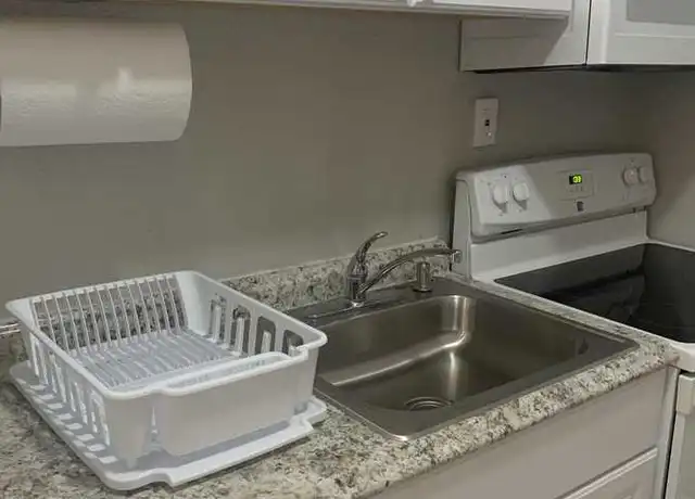 Property at 535 NW 20th Ave, Pompano Beach, FL, 33069, 1 bed, 1 bath, [object Object]